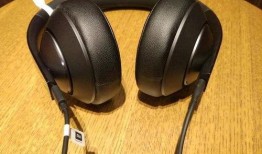 娱乐吃瓜酱带耳机,娱乐吃瓜酱耳机下的独家娱乐秘闻大揭秘