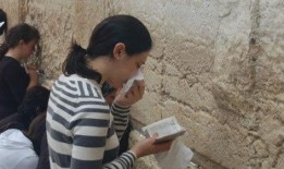 娱乐吃瓜君选秀,明星们的成长之路